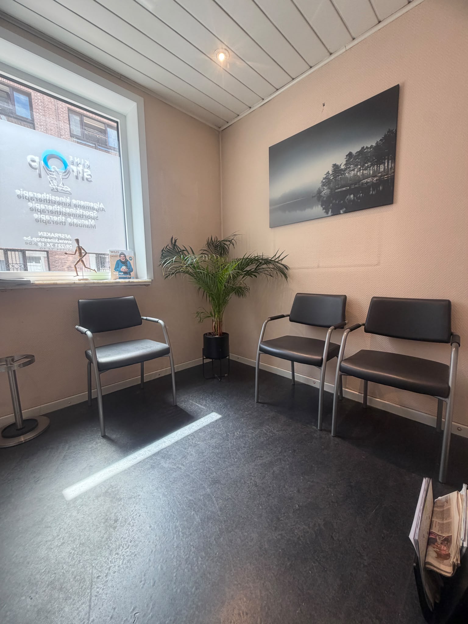 Kine Strop praktijkruimte - Tweede behandelbank